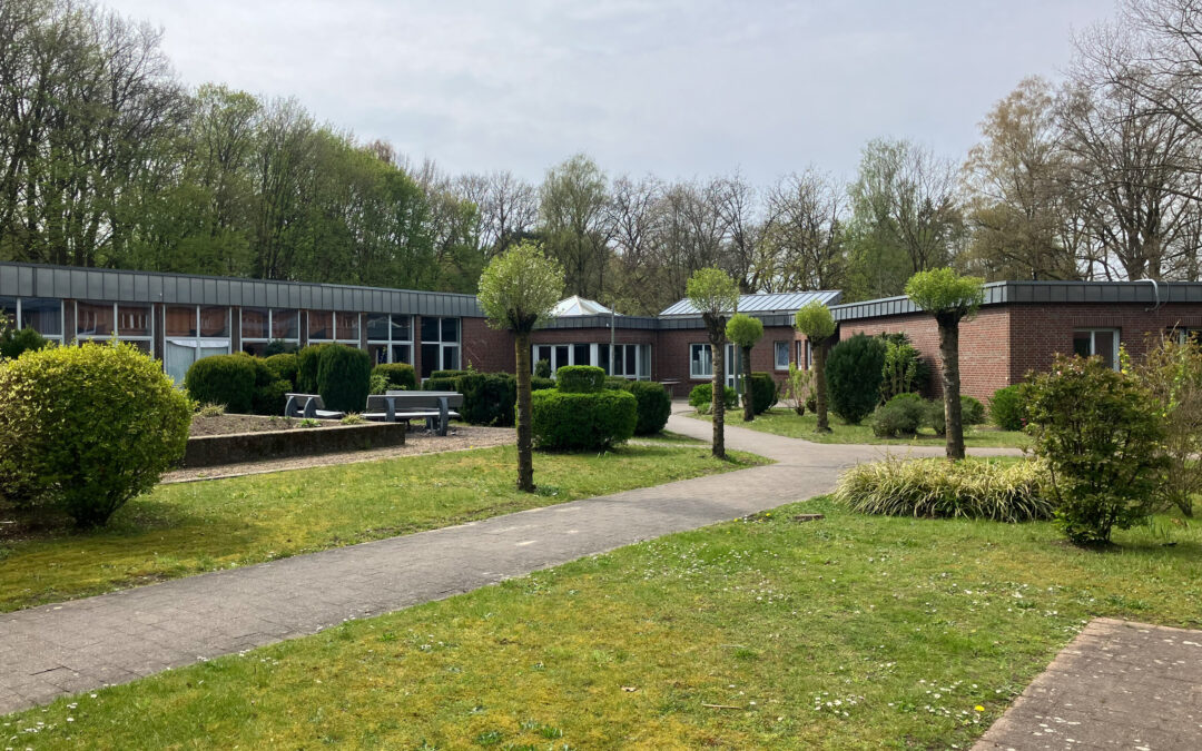 Trotz breiter Unterstützung keine Lösung: Dietrich Bonhoeffer Klinik schließt zum 30. Juni – Leinerstift entwickelt neues Angebot für abhängigkeitserkrankte junge Menschen